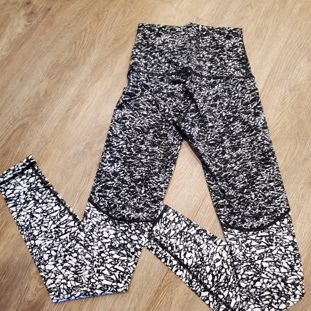 LuLuLemon 🍋 High Waisted Full Length Leggings - Picture 1 of 8